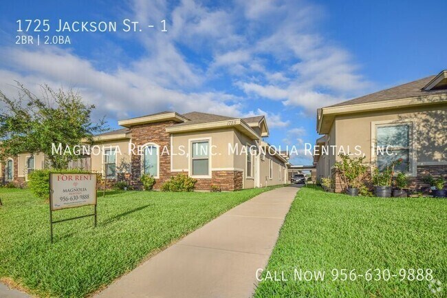 Building Photo - Weslaco Apartment for Rent - Westgate Vill... Unit 1