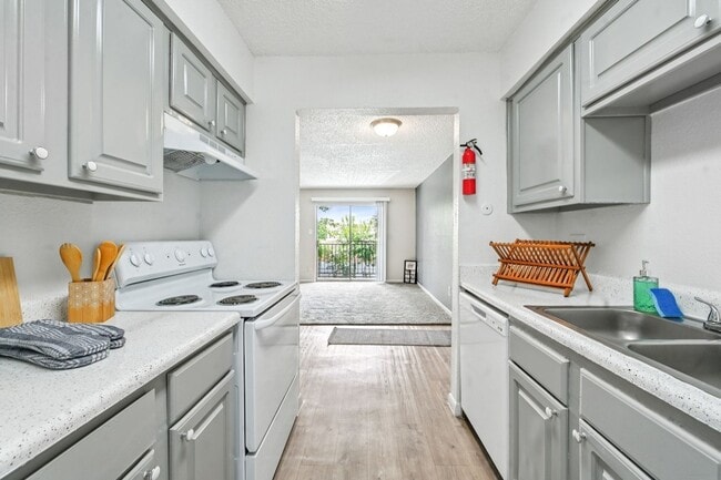 Pine Creek Apartments