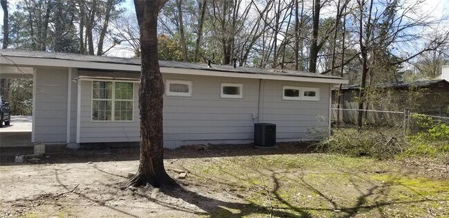 Photo - 6363 Melrose St