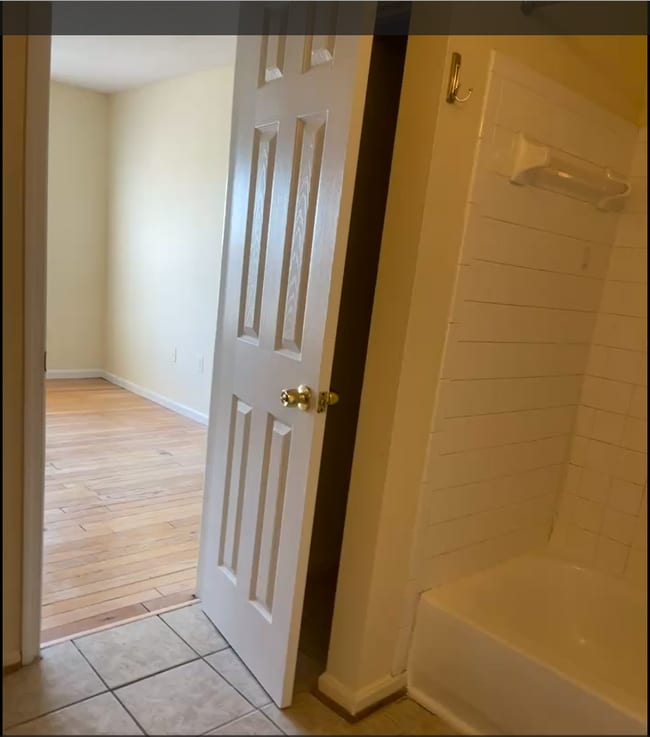 Photo - 7460 Catterick Ct