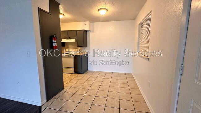Photo - 712 NE 27th St Unit 4