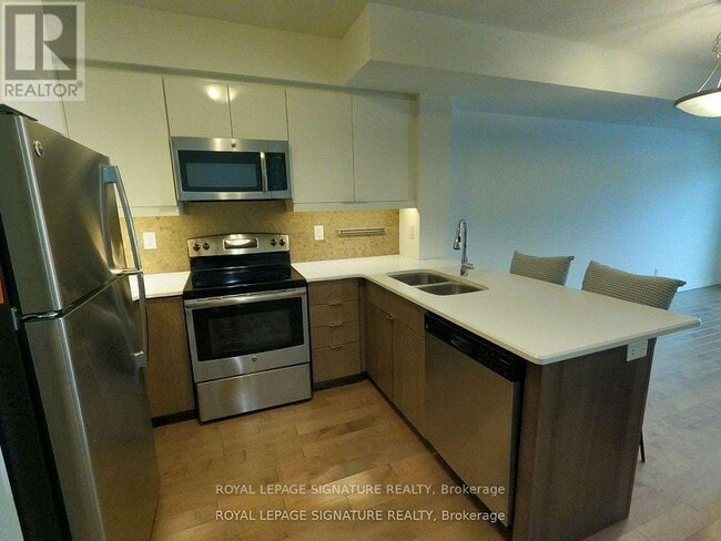 Photo - 53 Arthur St S Unit 607
