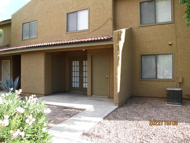 Photo - 3511 E Baseline Rd Townhome