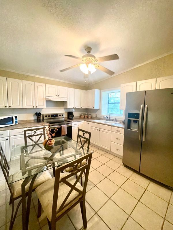 Building Photo - 406 Longshadow Rd Rental