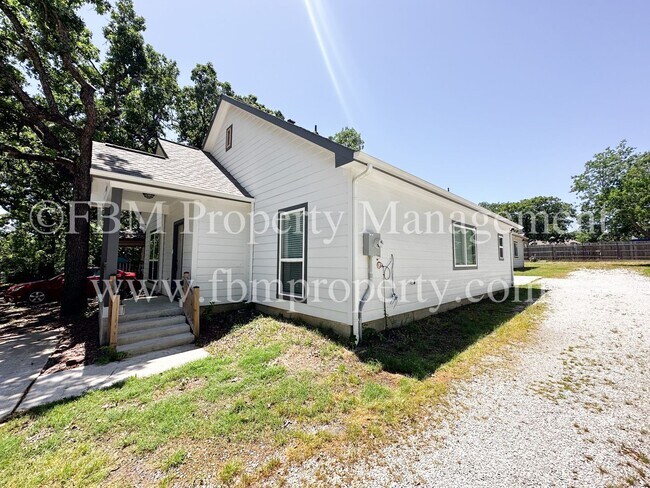 Photo - 427 Jannie St Unit A