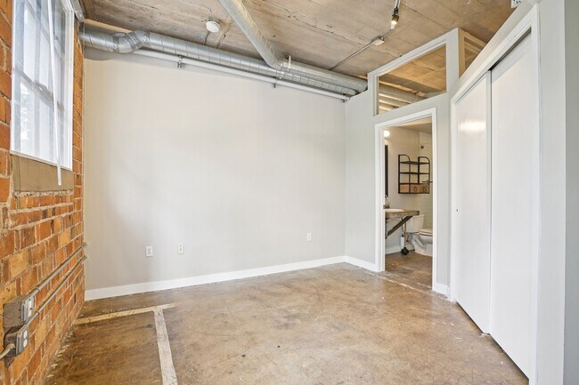Photo - 380 W 200 S Unit Dakota Loft