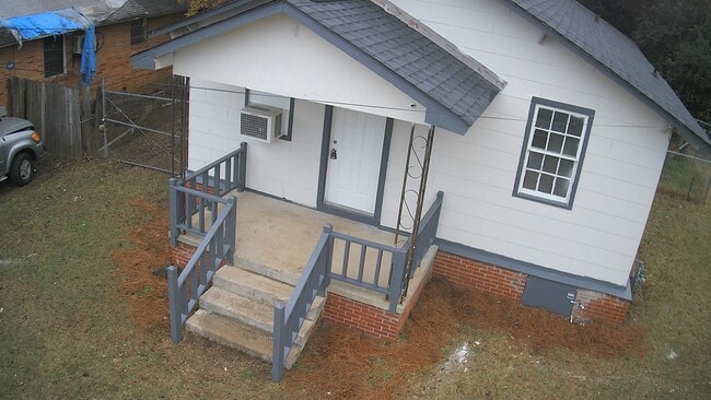 Photo - 524 Carmen Pl