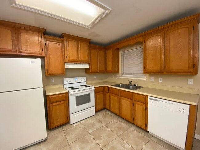 Photo - 1903 W Bronze St Unit D