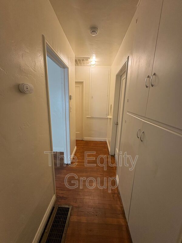 Photo - 801 S Sowell St