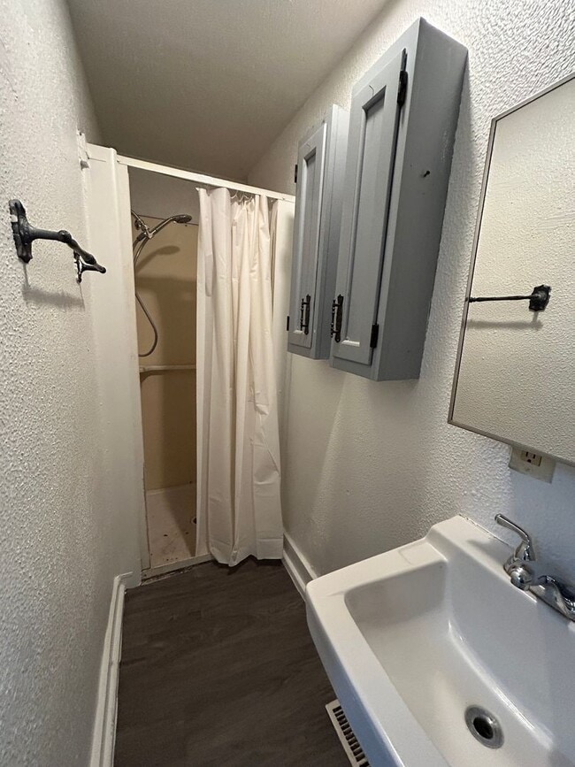 Photo - 512 W Battell St Unit A