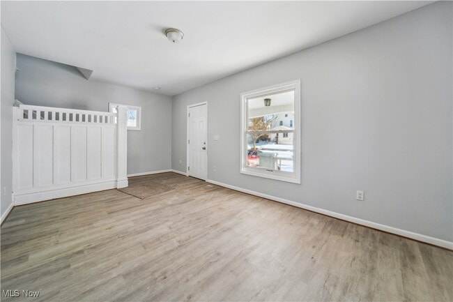 Building Photo - 702 Grace Ave