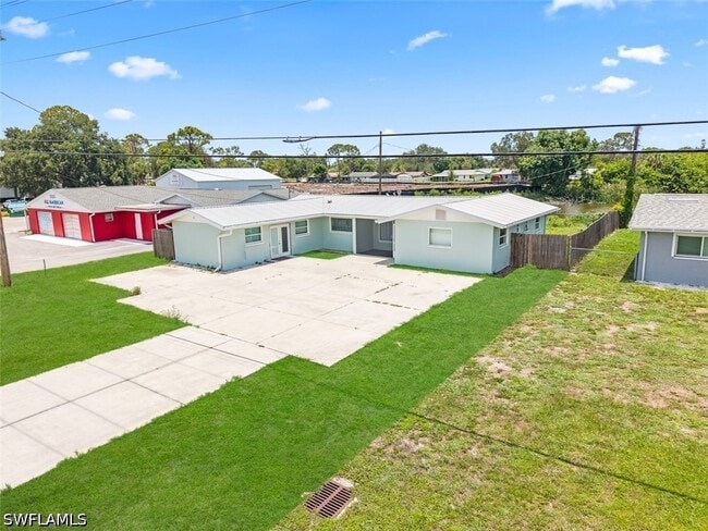 Photo - 5460 Bayshore Rd