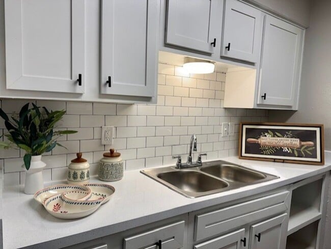 Photo - Creeks Edge Apartments