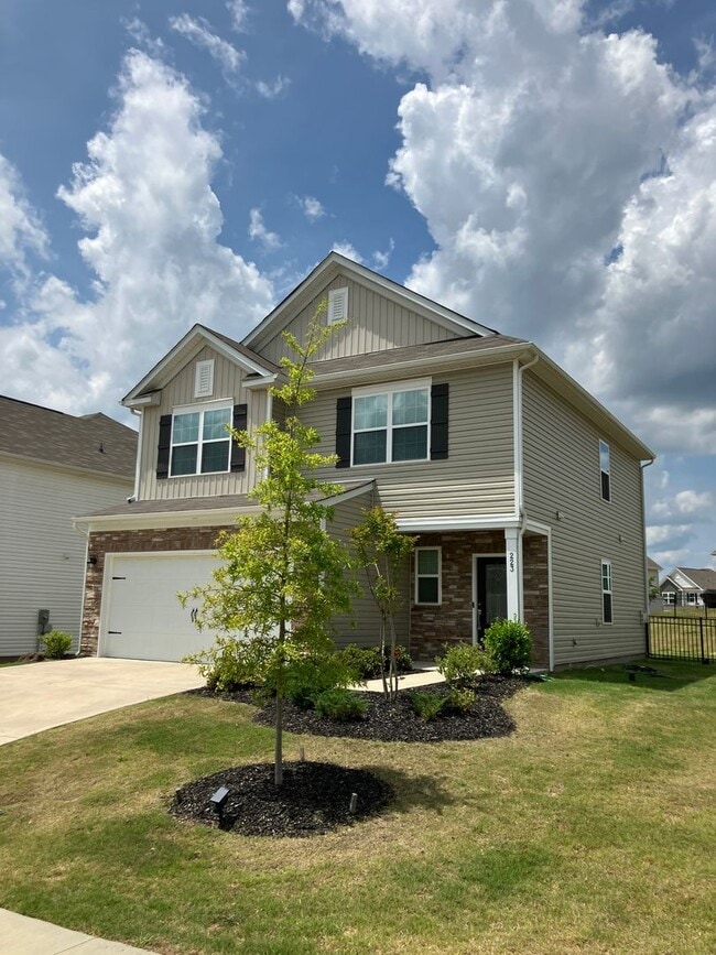 Beautiful Like new 3 bedroom Home in Gambi... - Beautiful Like new 3 bedroom Home in Gambi...