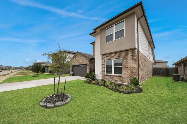 Photo - 311 John House Ln