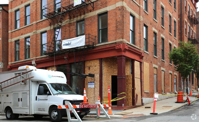 Photo - Broadway Square