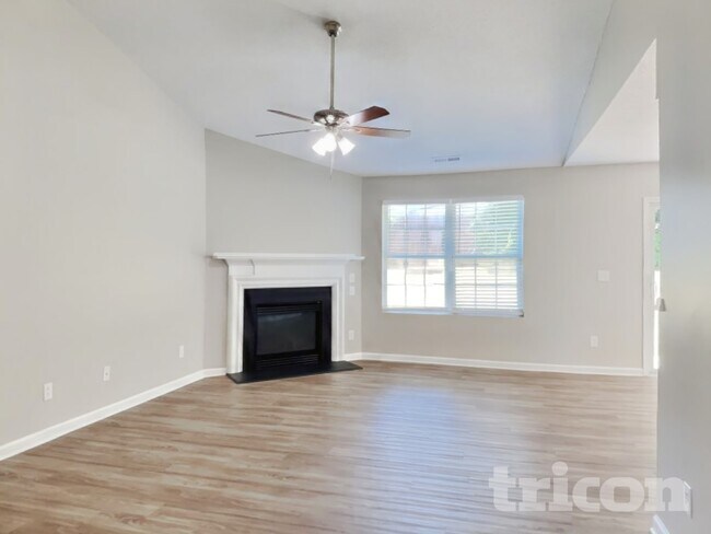 Photo - 3120 Riverbrooke Dr