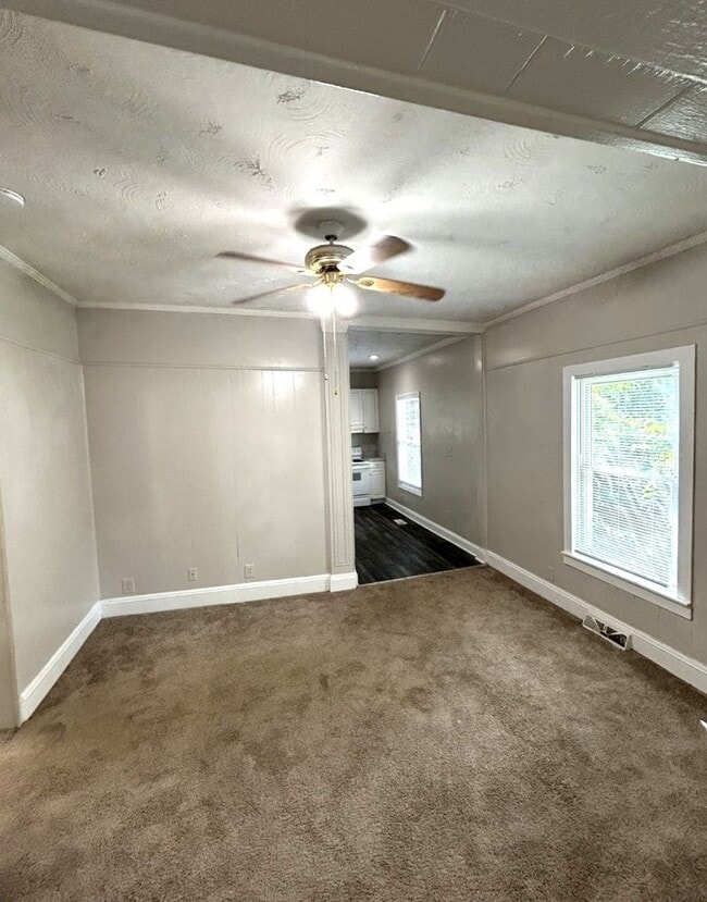 Photo - 621 N Mountain St