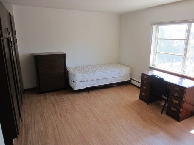 Photo - 522 W Wilson St Unit 100