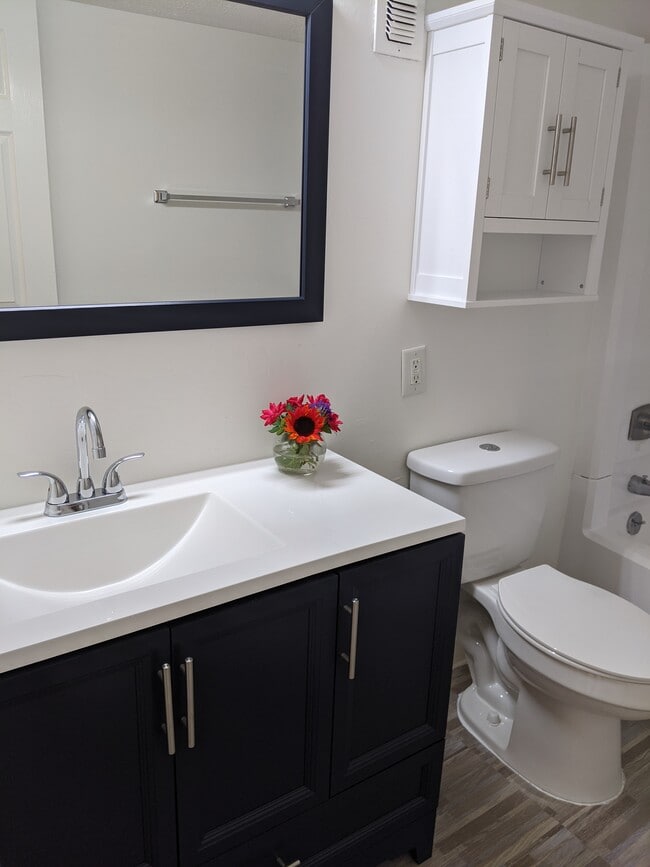 Fotografía del edificio - 201 E College Blvd #41 Unidad 41