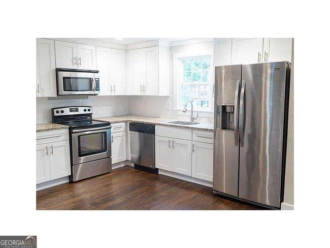 Photo - 784 Valley Brook Rd