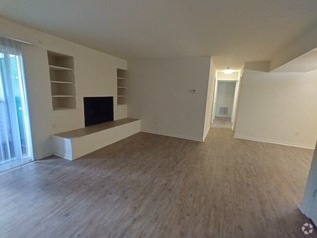 Building Photo - 600 Reusens Rd Rental