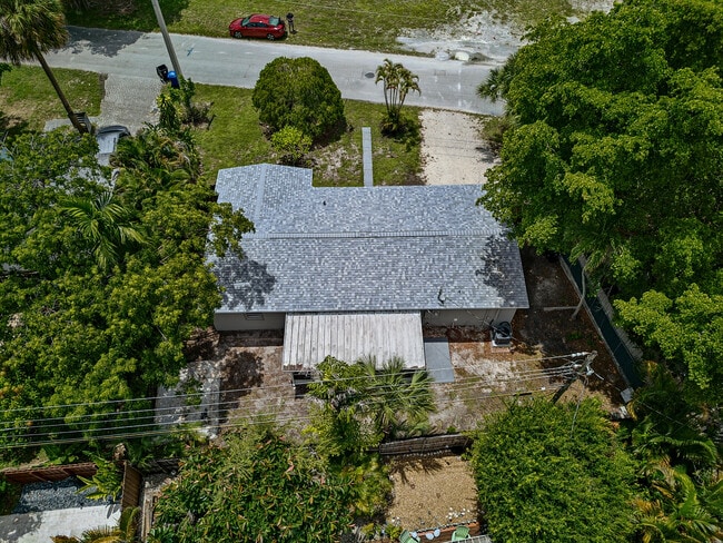 Photo - 317 SW 19th St