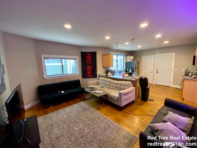 Photo - 74 Ashford St Unit 1