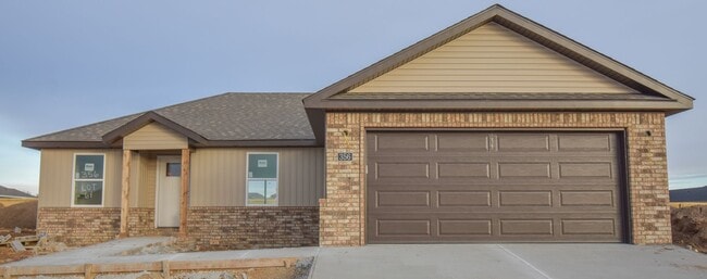 3 Bed 2 Bath Home in Farmington! - 3 Bed 2 Bath Home in Farmington!