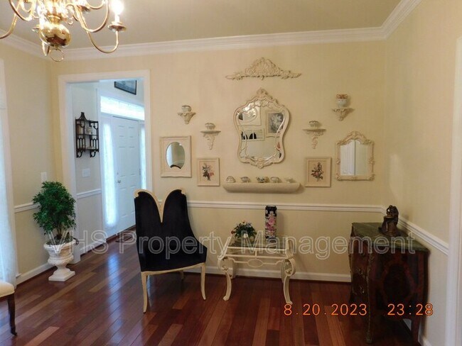 Photo - 2055 Freeman Dr