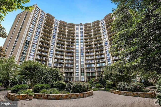 Building Photo - 9039 Sligo Creek Pkwy Unit 909 Rental