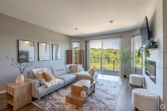 1BR, 1BA - 890SF - Living Room