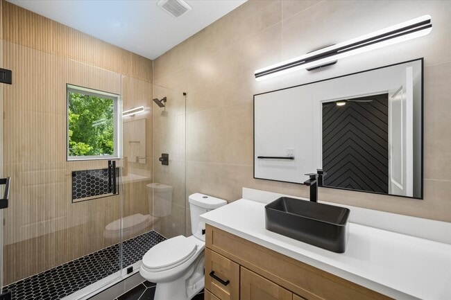 Photo - 8129 Safebuy St Unit B