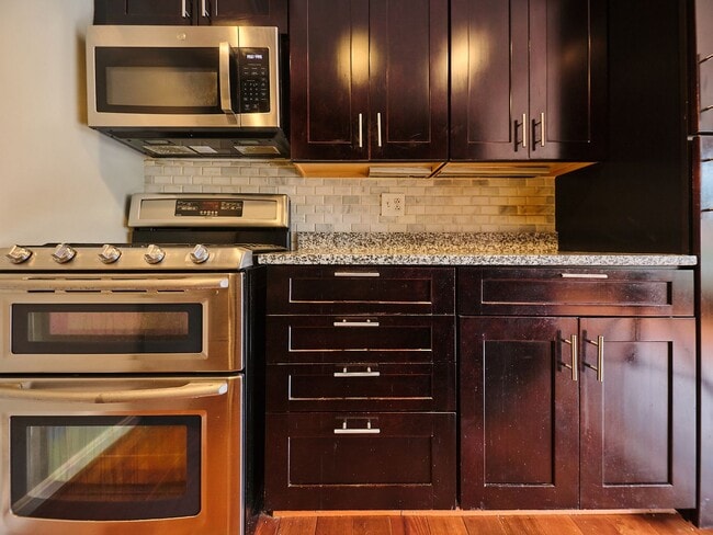 Photo - 4114 Davis Pl NW