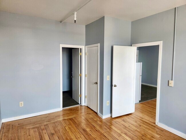 15 N Main St Unit 14
