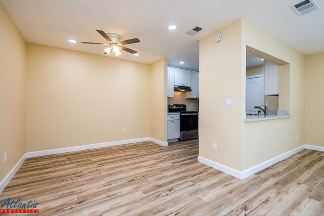 5535/5537 Lean Ave
