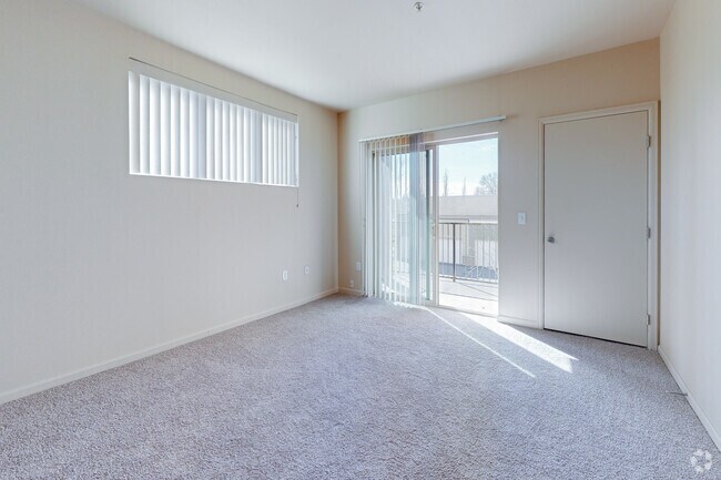2BR, 1BR - 812SF - Living Room