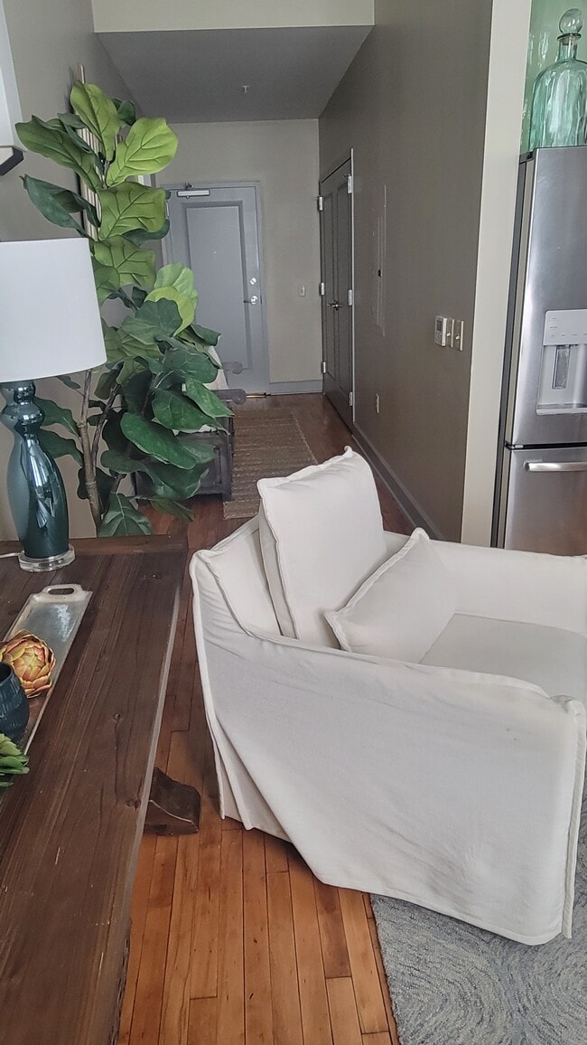 Photo - 125 N. Dargan Street, 3A Unit Two Bedroom