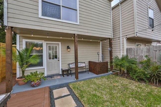 Photo - 1018 Ruthven St