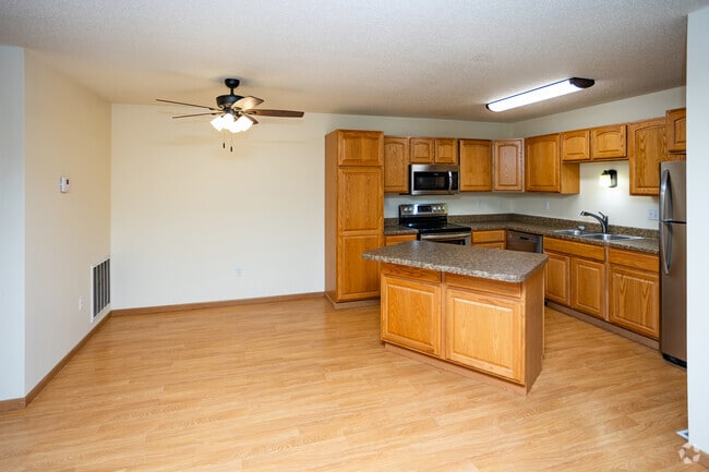 2BR, 2BA - 1,280SF - Kitchen Area - SOUTH HAMPTON