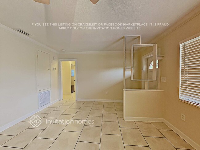 Photo - 2219 25th Ave W