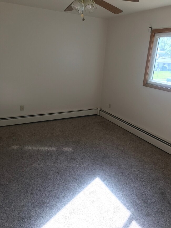 Photo - Five Roses-Ellsworth Bldg. #2 Unidad 1794 West 38th