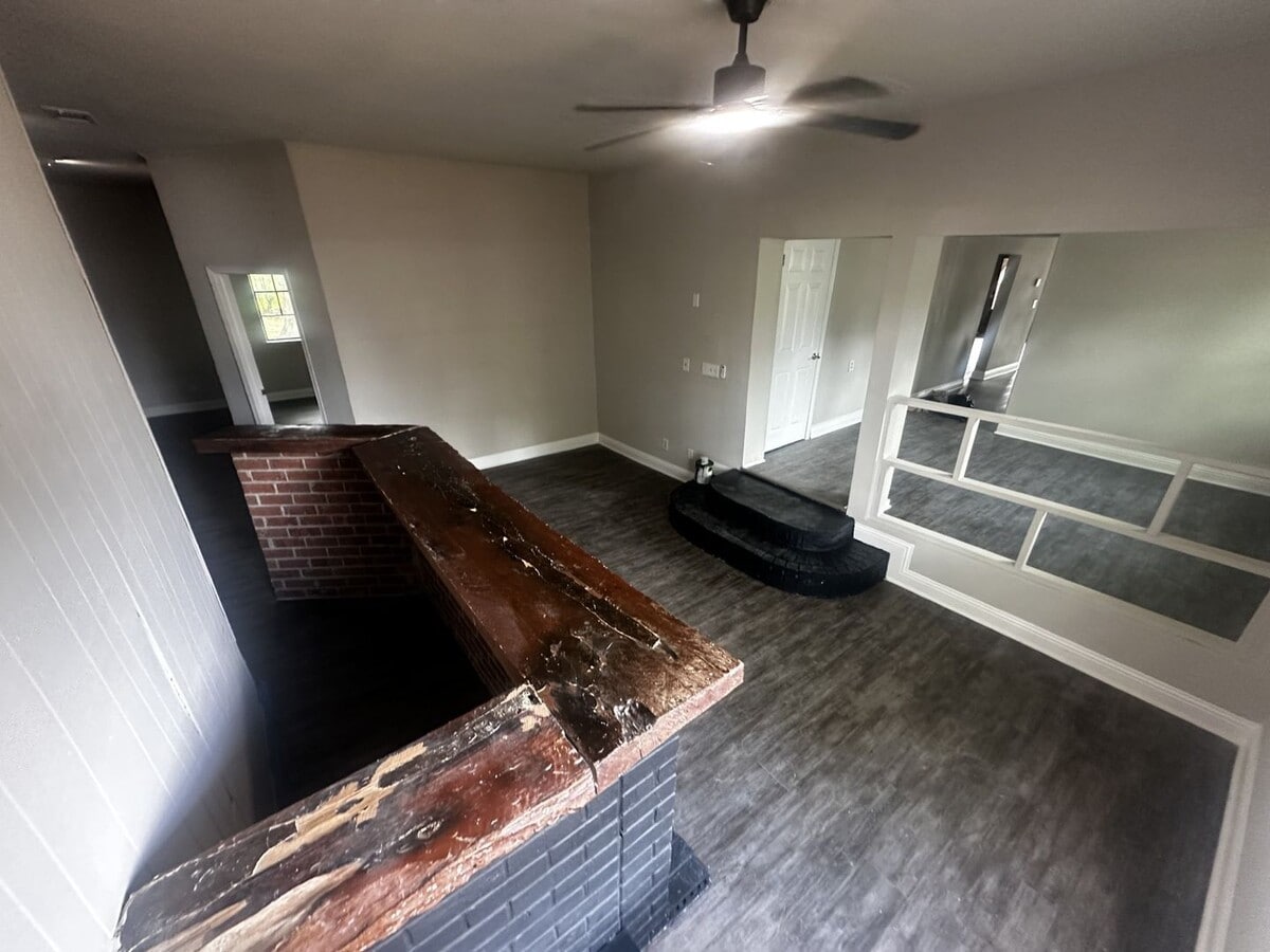 Photo - 208 Wilbert Dangerfield Dr