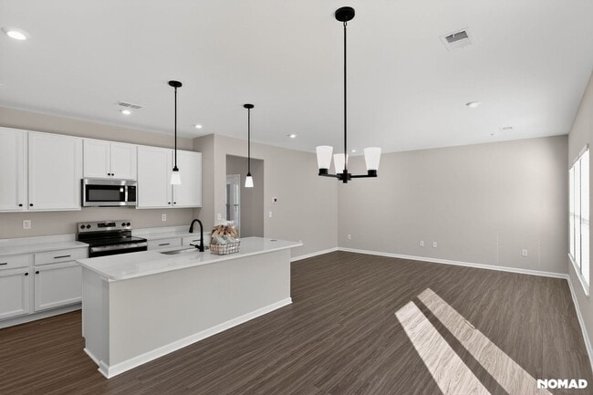 Photo - 203 Sage Woods Way