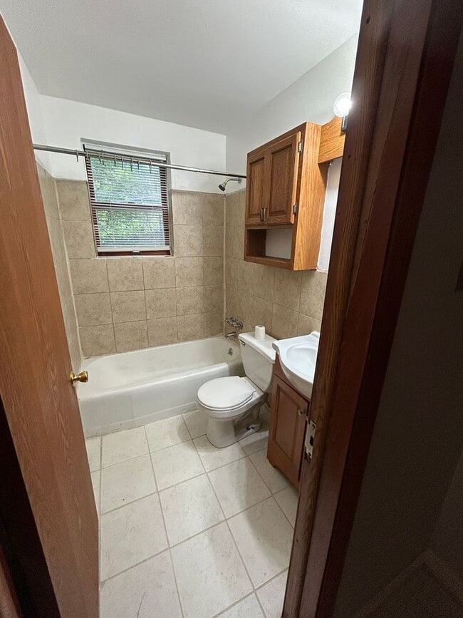 Photo - One bedroom Maplewood off Stillwater Unit #1