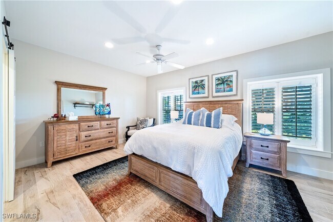 Photo - 491 17th Ave S