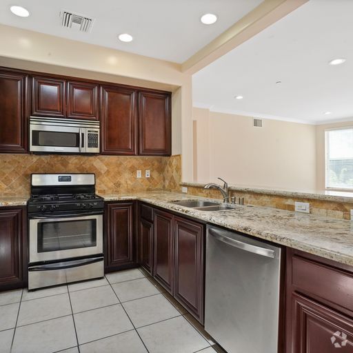 Kitchen - 4771 Forman Ave Rental