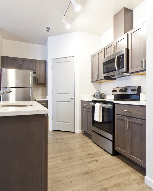 Building Photo - Centennial Pines Rental