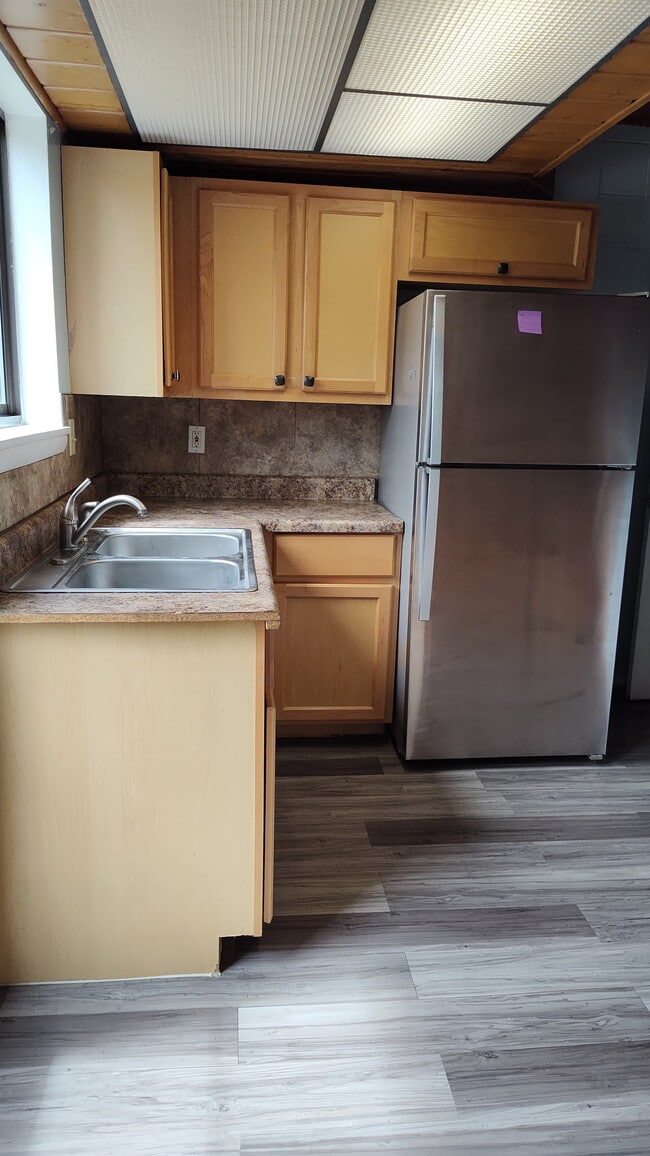 Photo - 1320 Northfield Ave NE