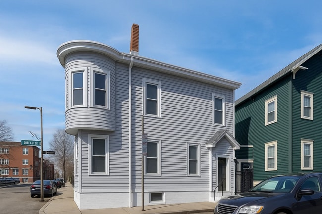Photo - 197 Dorchester St Unit 1